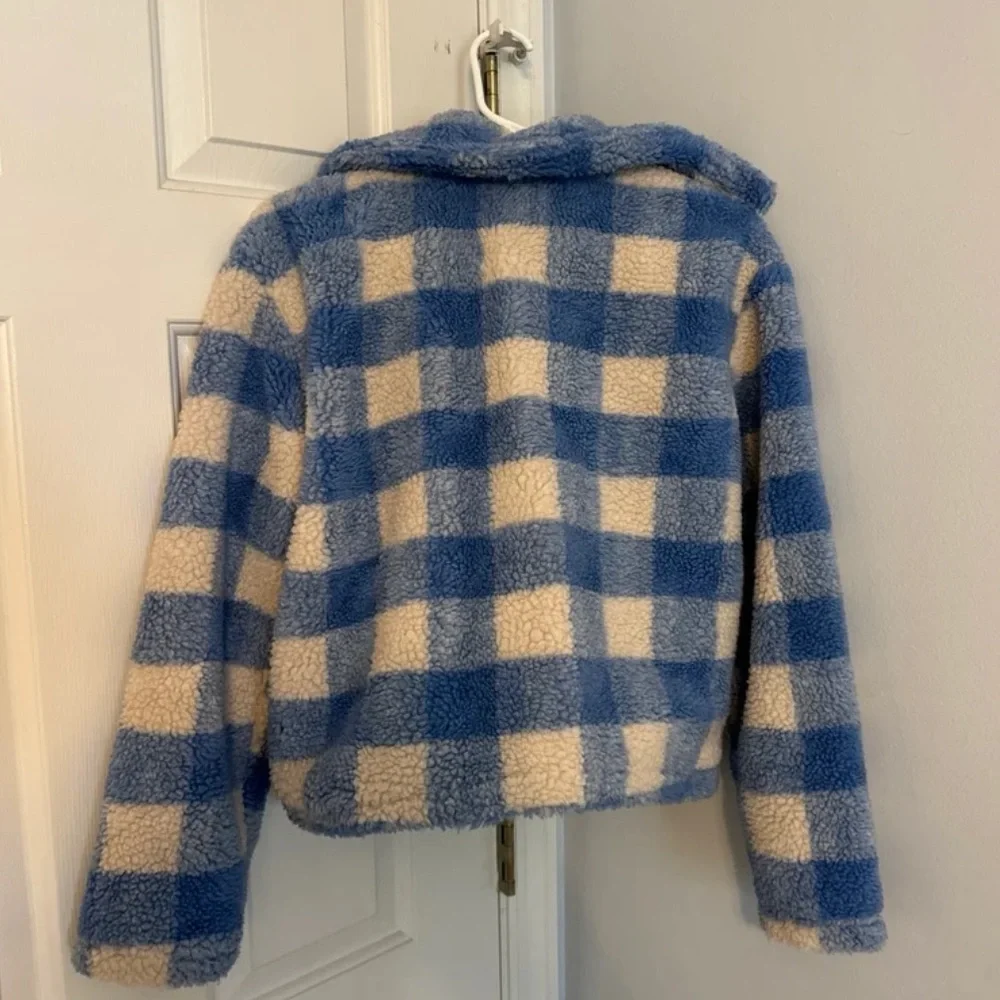 Jacket - Picture 2 of 6